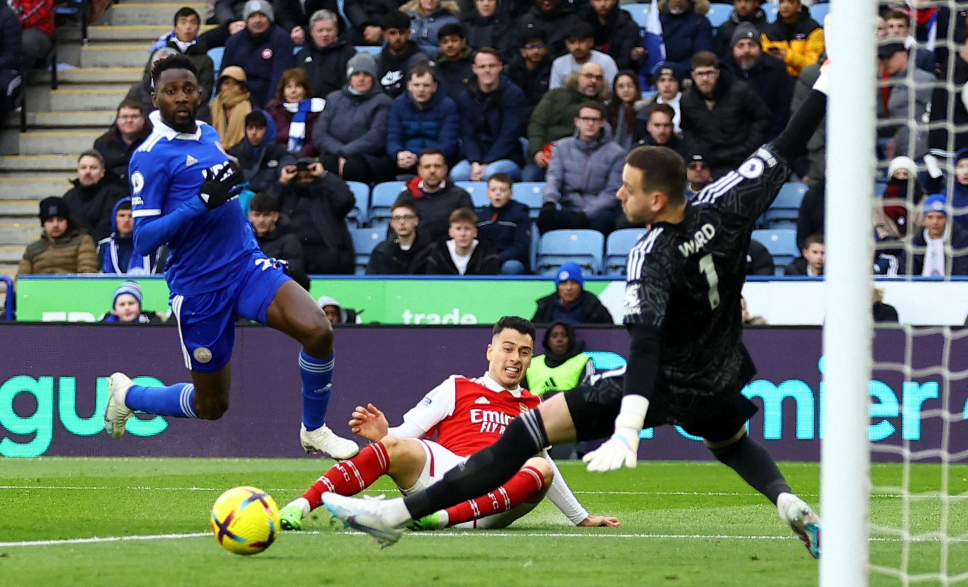 利不仅仅依 利不仅仅依